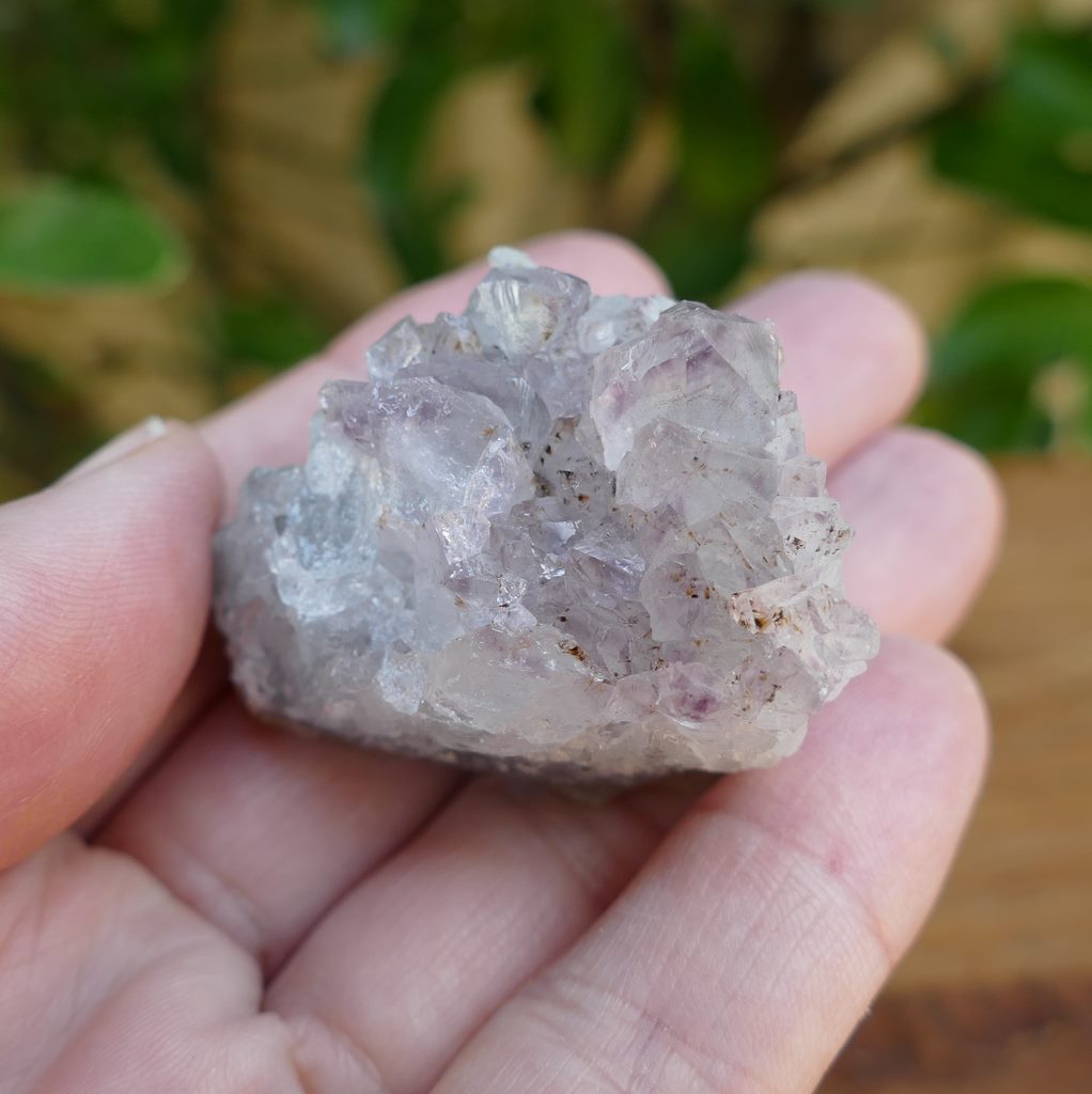 5 small amethyst clusters