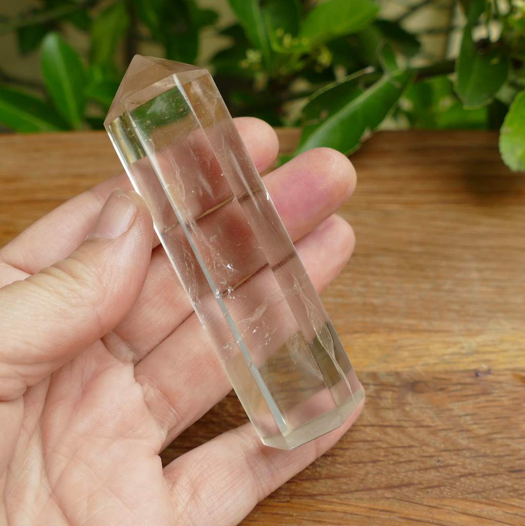 clear quartz polished point