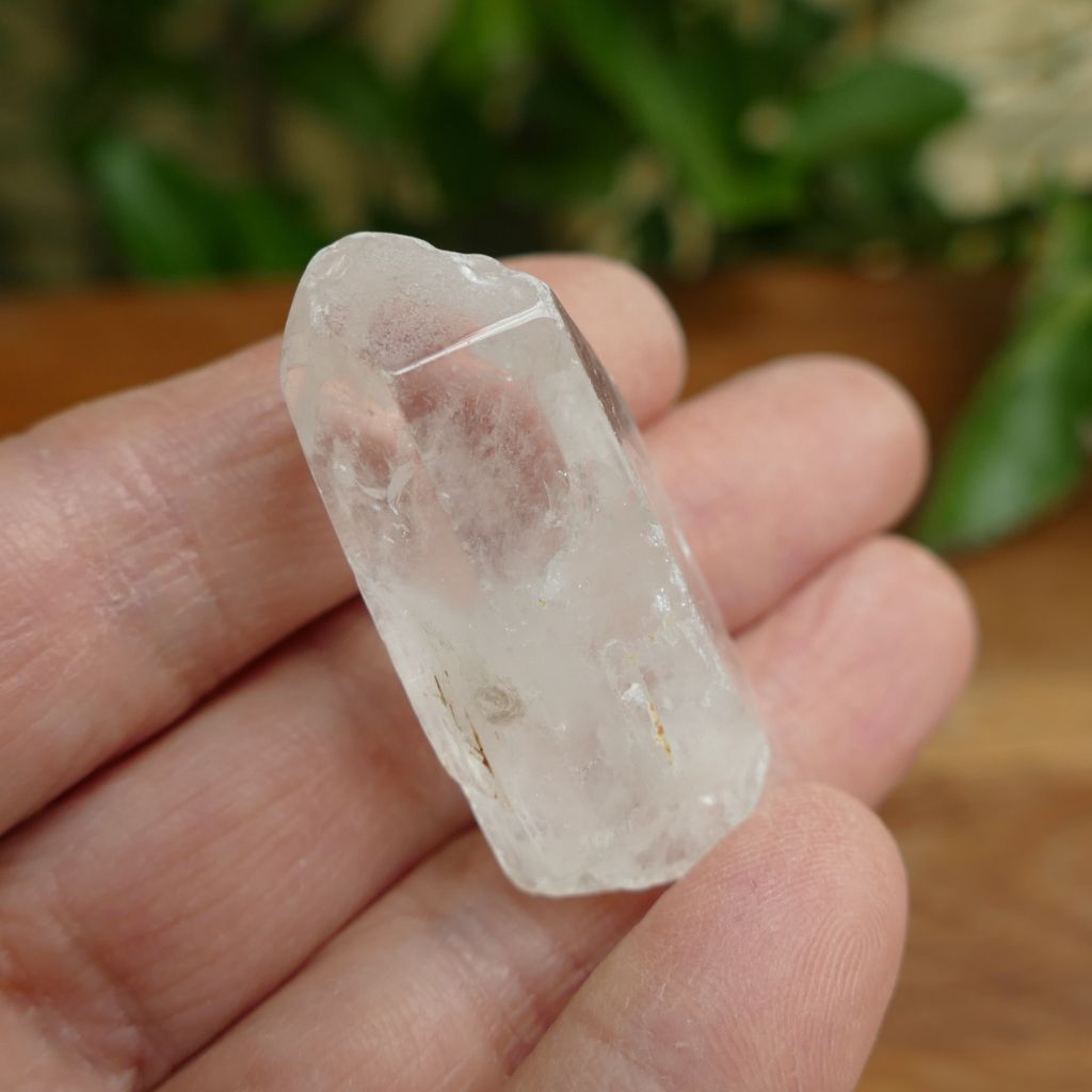 clear quartz rough polished points