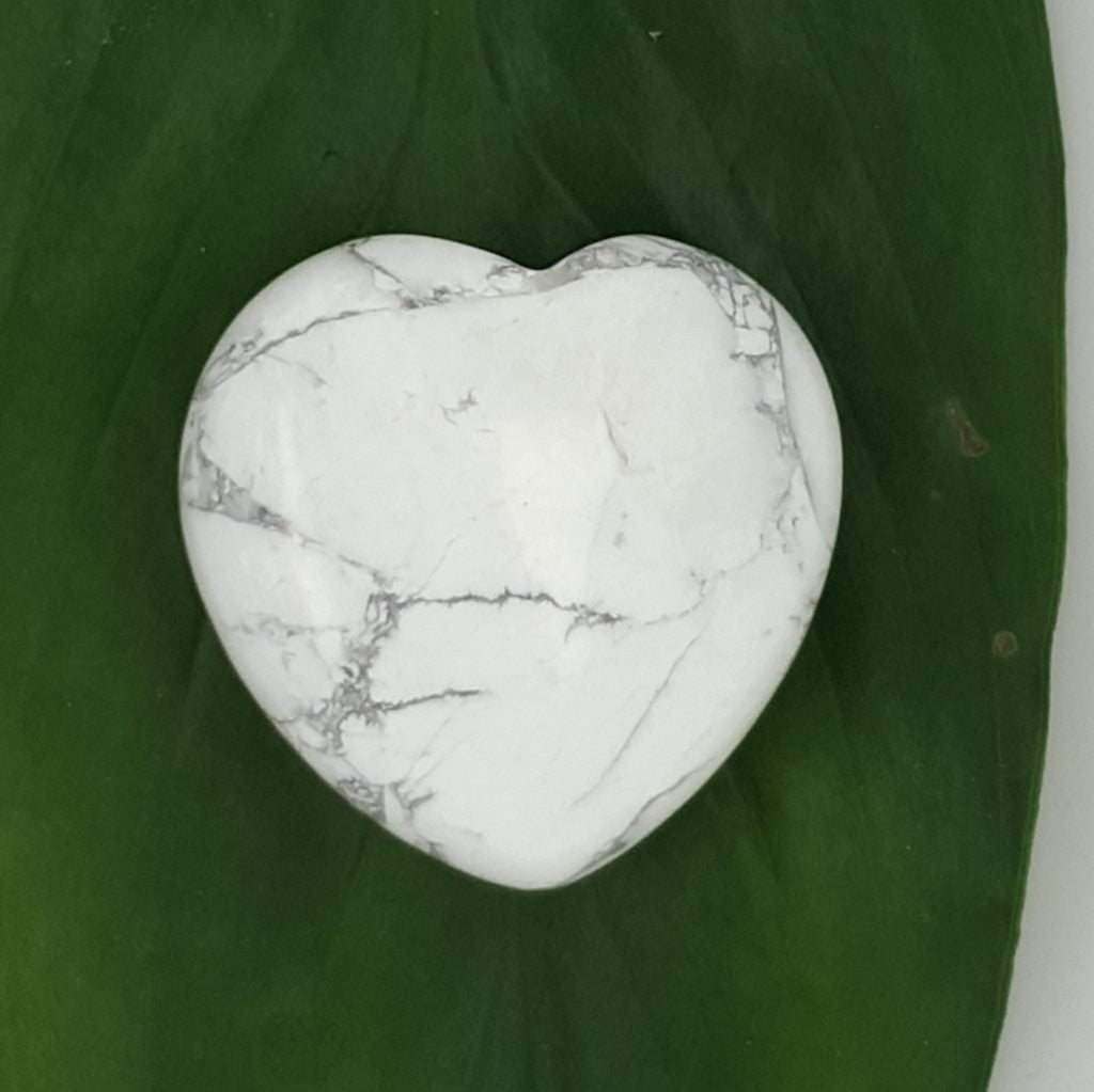 howlite small heart