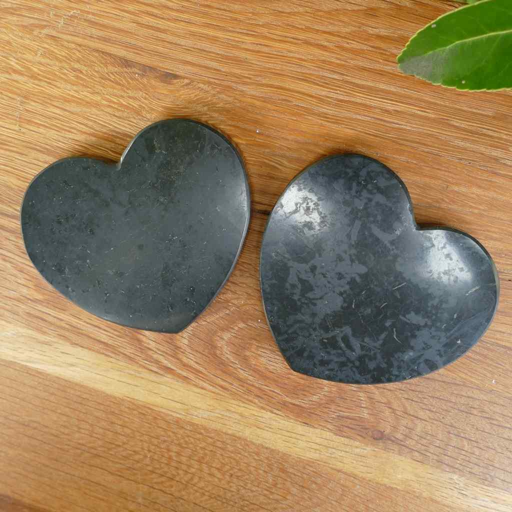 shungite heart plate charging tile