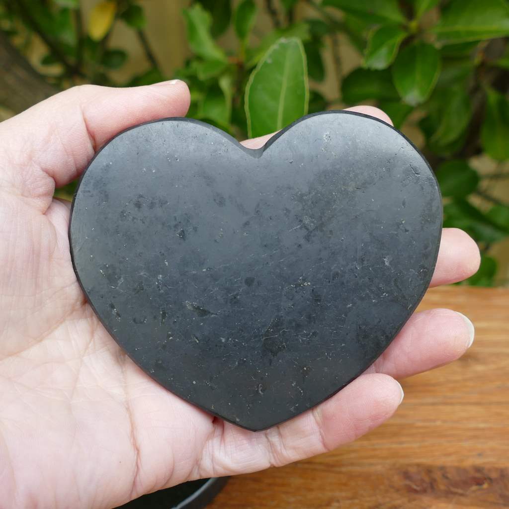 shungite heart plate charging tile